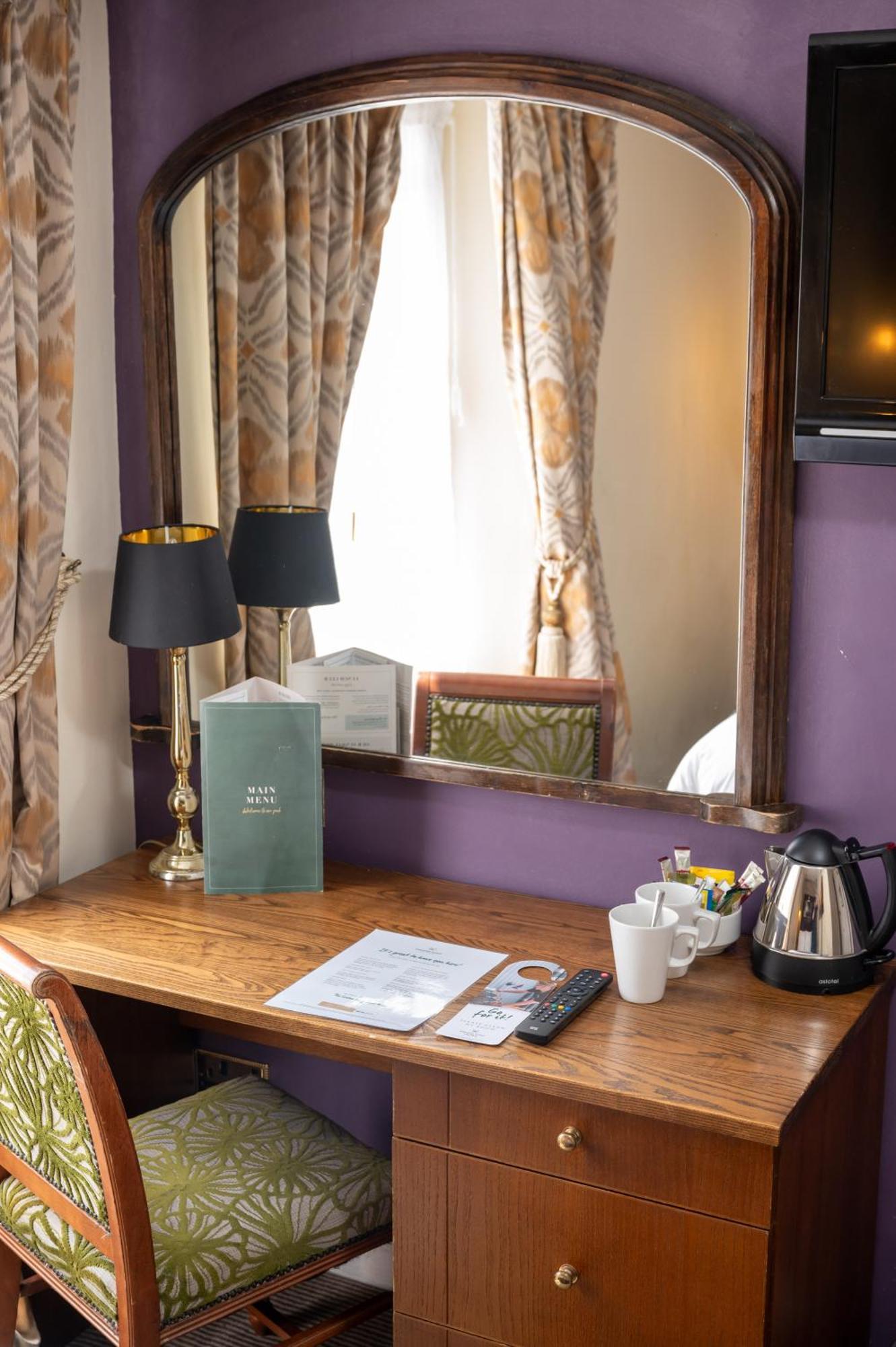 Hotel Antelope By Greene King Poole