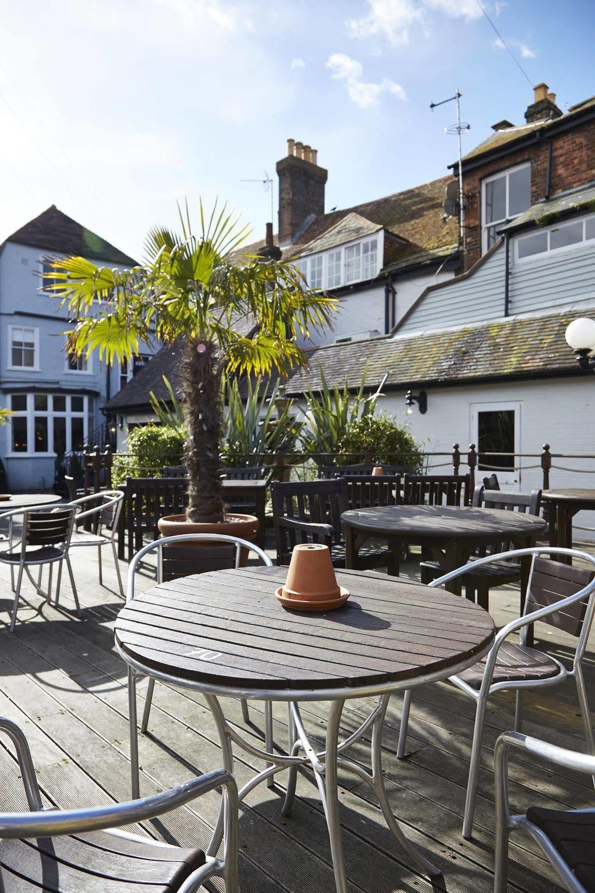 Antelope By Greene King Hotel 3*