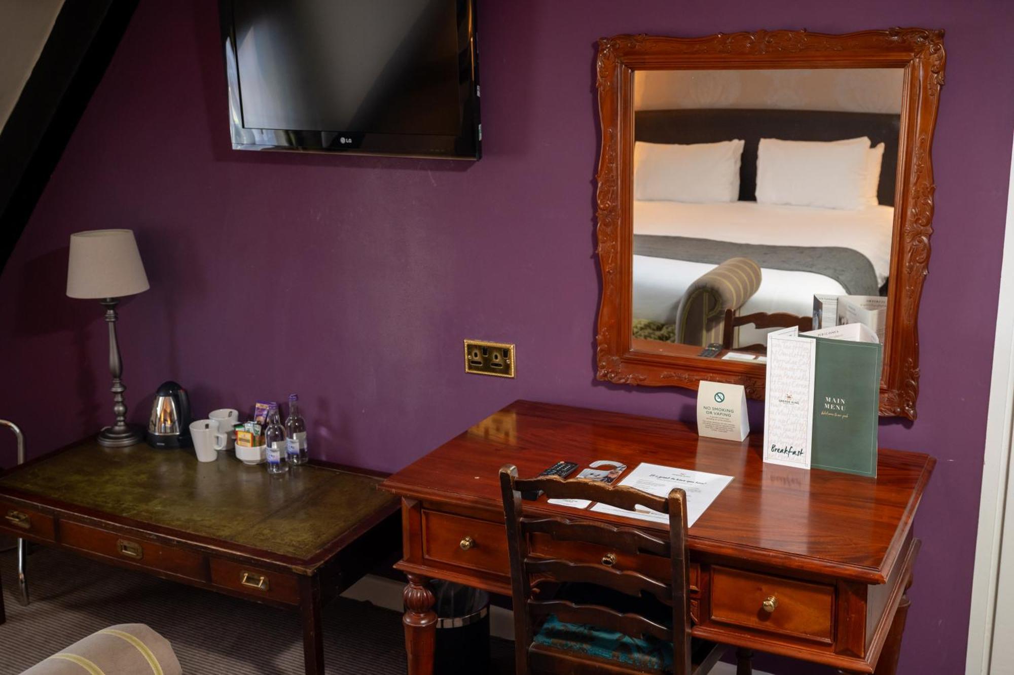 Antelope By Greene King Hotel 3*